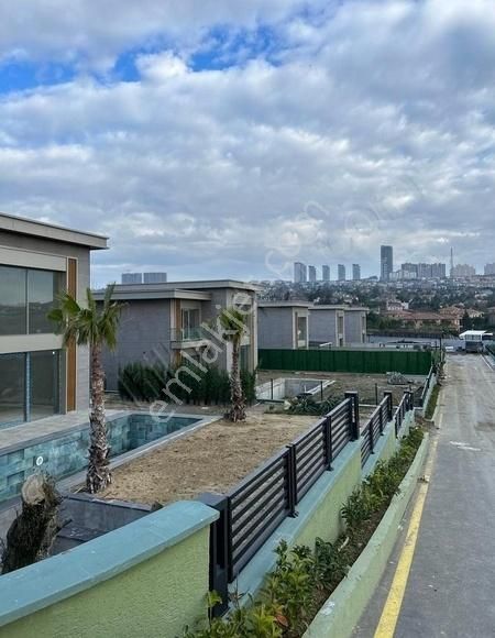 Alkent Brand Vadi İstanbul Satılık 5+1 Dublex Ultra Lüx Villa