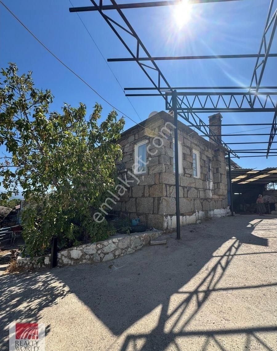 Milas Çomakdağı’nda Eşsiz Fırsat! Tarihi Köy Evi + Ruhsatlı Hayvan Besi Çiftliği - Görsel 21