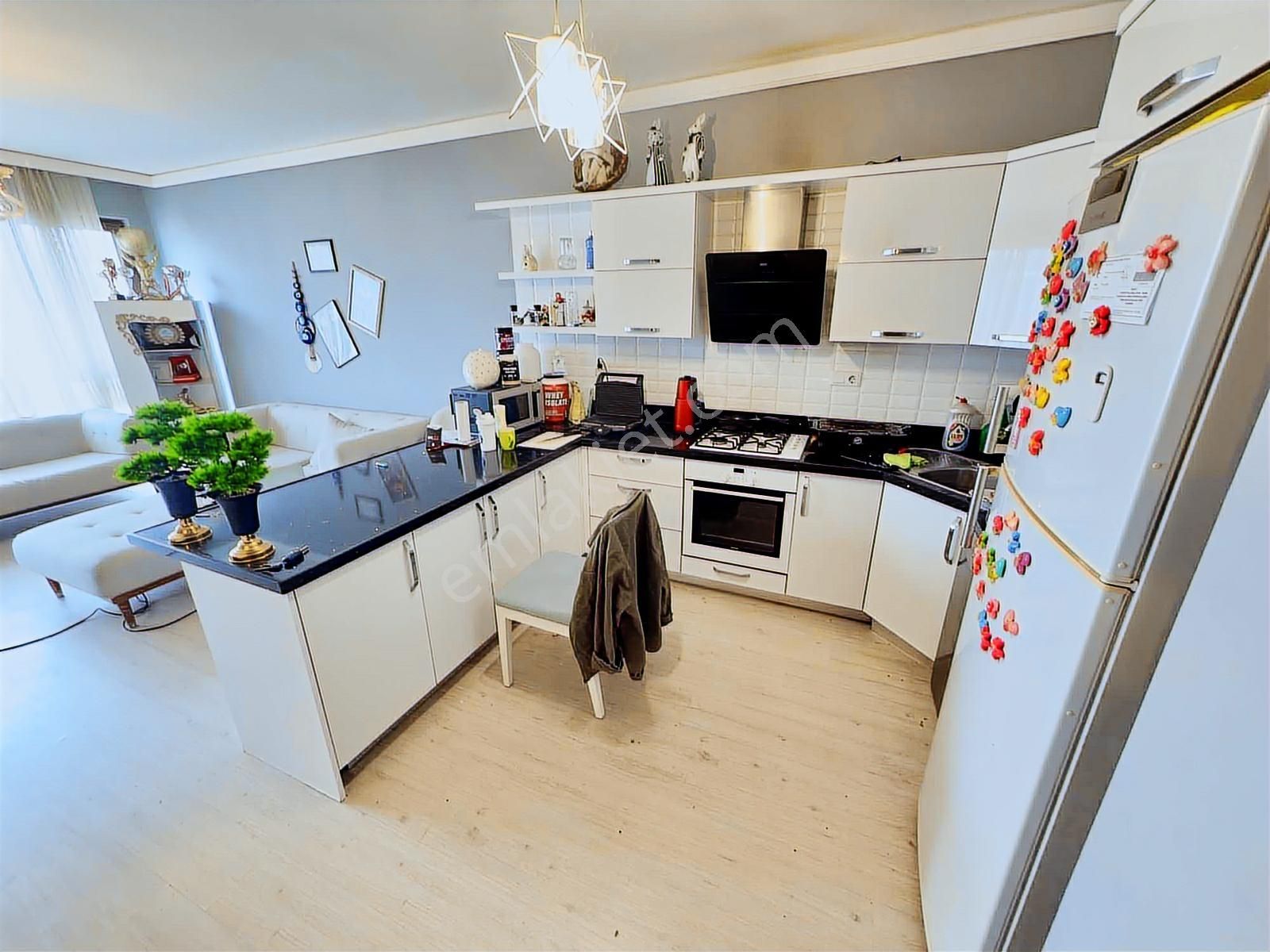 Trabzon Yakamoz Sitesinde Satılık 1+1 Deniz Manzaralı Lüks Daire - Görsel 12