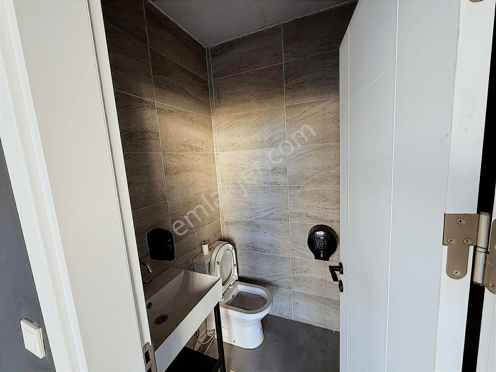 Edirne İl Emniyet Müdürlüğü Karşısı Kiralık Güzel Konumda Dükkan - Görsel 8