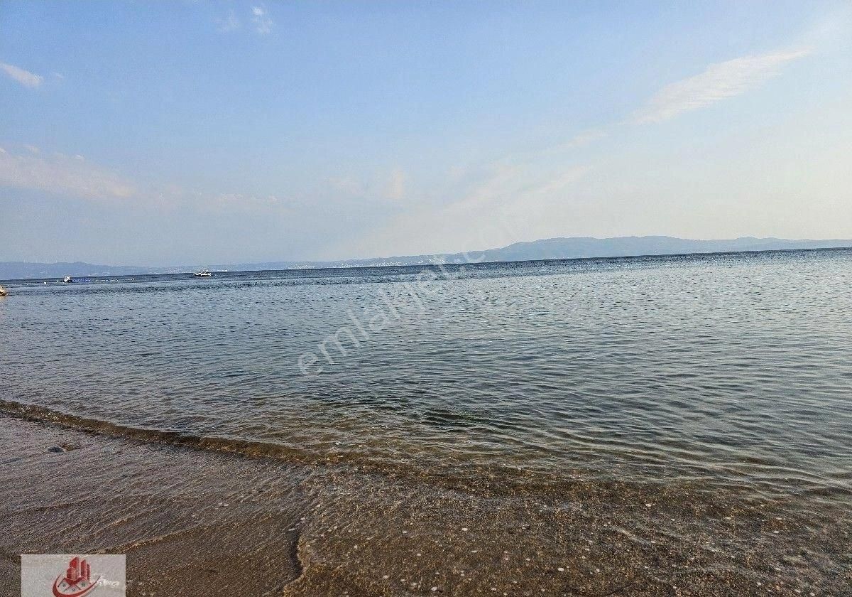 Ay Emlak'tan Armutlu Yılandar'da Denize Sıfır Konum 2+1 Daire - Görsel 30