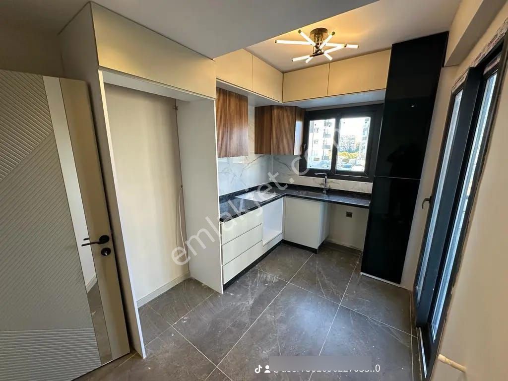 Osmangazi Mahallesinde 2+1 Doğalgaz Kombili Ultra Lüks Satılık Daire - Görsel 10