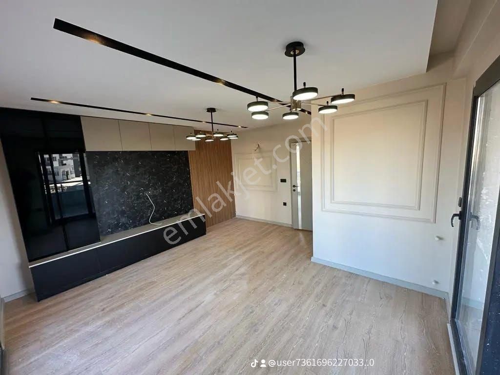 Osmangazi Mahallesinde 2+1 Doğalgaz Kombili Ultra Lüks Satılık Daire - Görsel 4