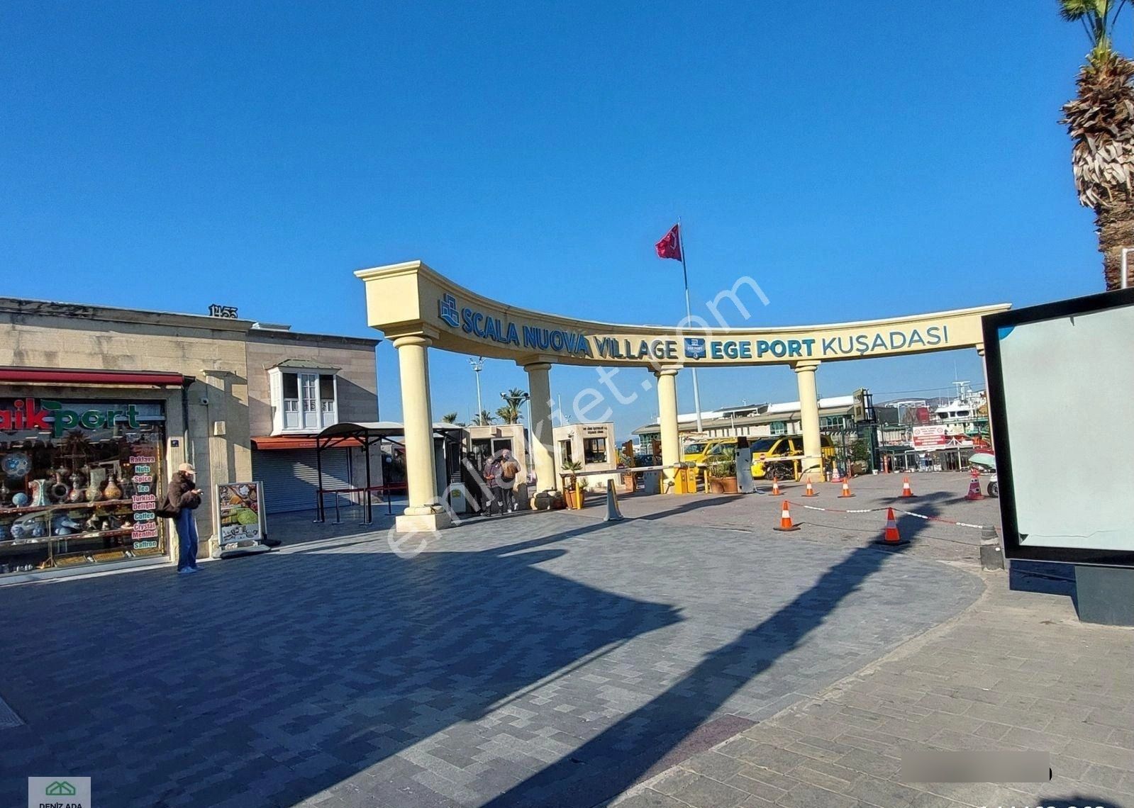 Kuşadası Limana 3 Dk Arakat Bakımlı 2+1 Satılık Daire - Görsel 20