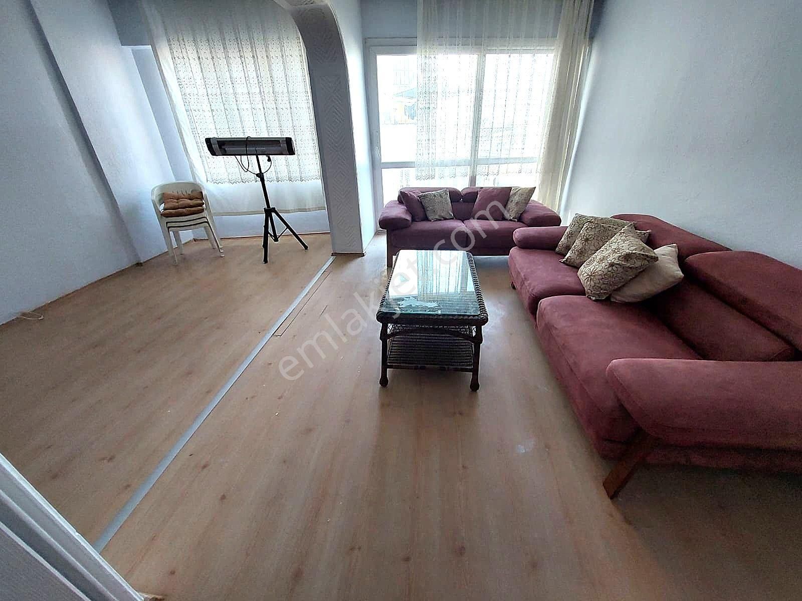 Kuşadası Limana 3 Dk Arakat Bakımlı 2+1 Satılık Daire - Görsel 6