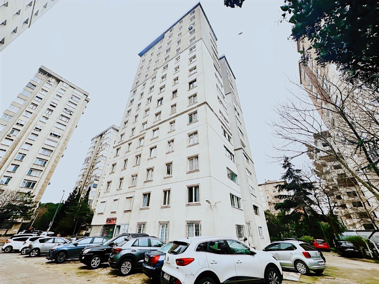 Turyap'tan Minibüs Caddesine Yakın Konumda Arakat Balkonlu 3+1 - Görsel 2