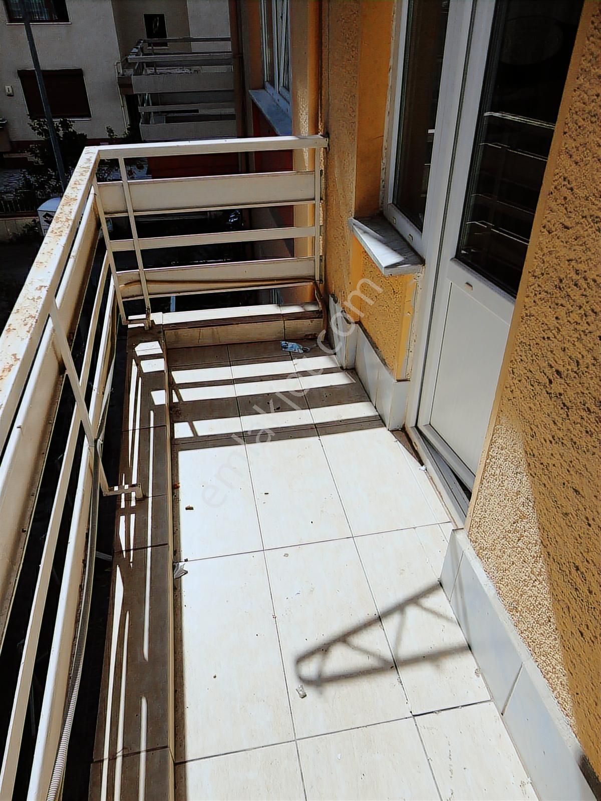 Adatepe Sahilde Süreyyaplajı Marmaray Durağına Yakın Güney 2+1 - Görsel 35