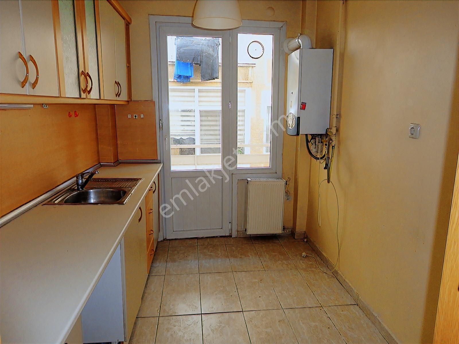 Adatepe Sahilde Süreyyaplajı Marmaray Durağına Yakın Güney 2+1 - Görsel 27