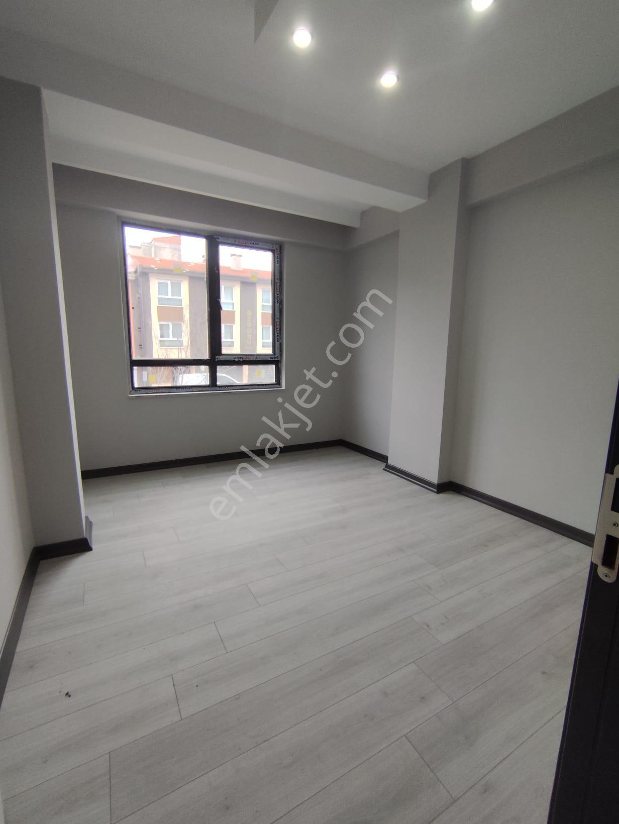 Özgür Gayrimenkul'den Büyükdere Mh.'de Satılık 1+1 Daire - Görsel 2