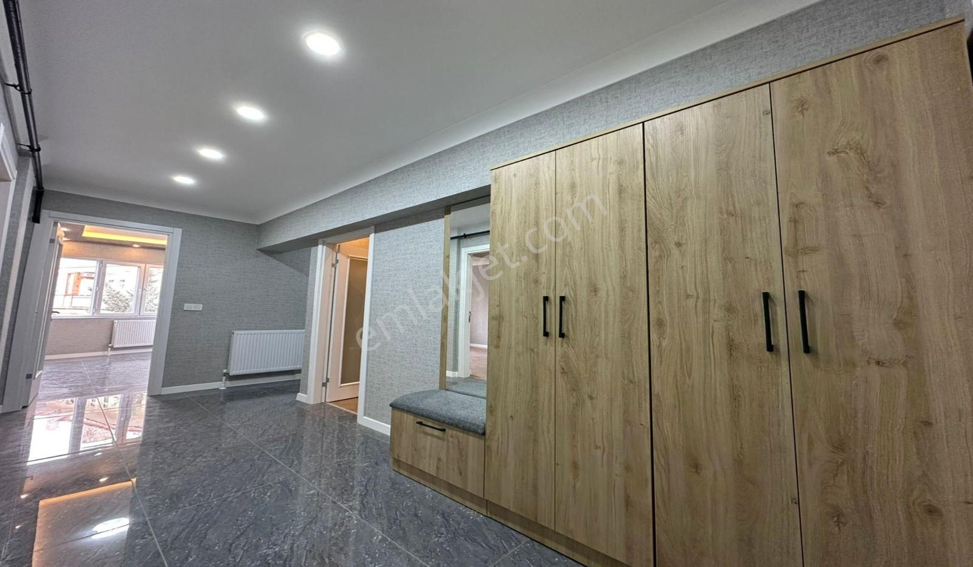 Aşağıeğlence Göbek Yakının 3+1 Bağımsız Lüksyapılı Çift Banyolu - Görsel 24