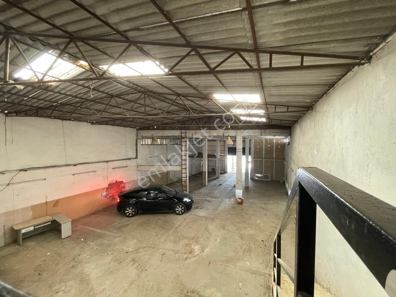 Bornova Evka3 Girişi,manisa Asfaltı Üzeri Kiralık Depo - Görsel 9