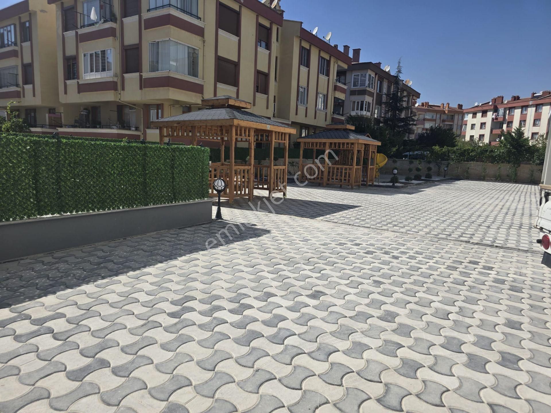 Parsana Mahallesinde İskanlı 3+1 Site İçi Daire - Görsel 33