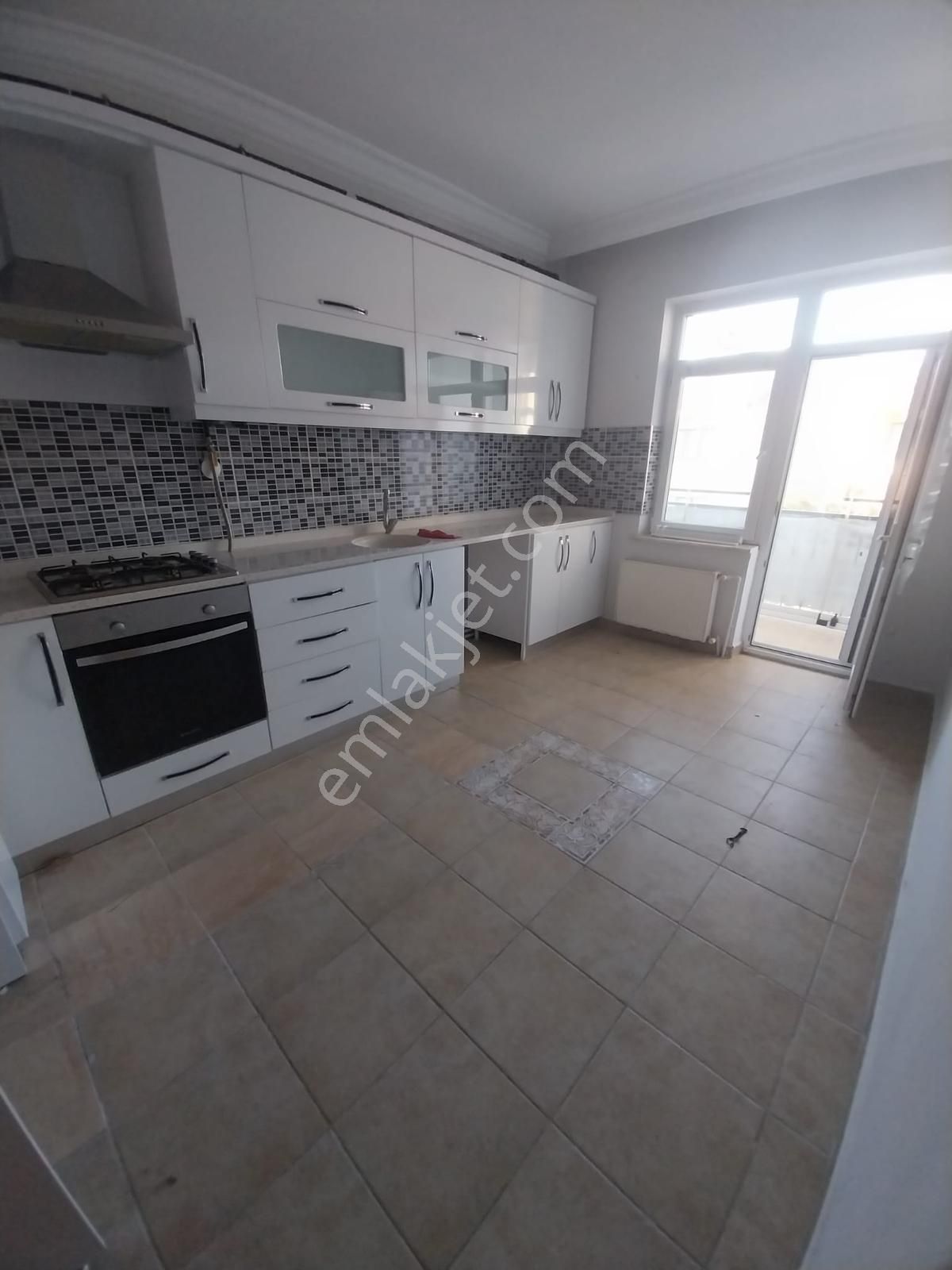 Gökmeydan Mah. Balkonlu Kombili Kiralık 3+1 Daire - Görsel 23