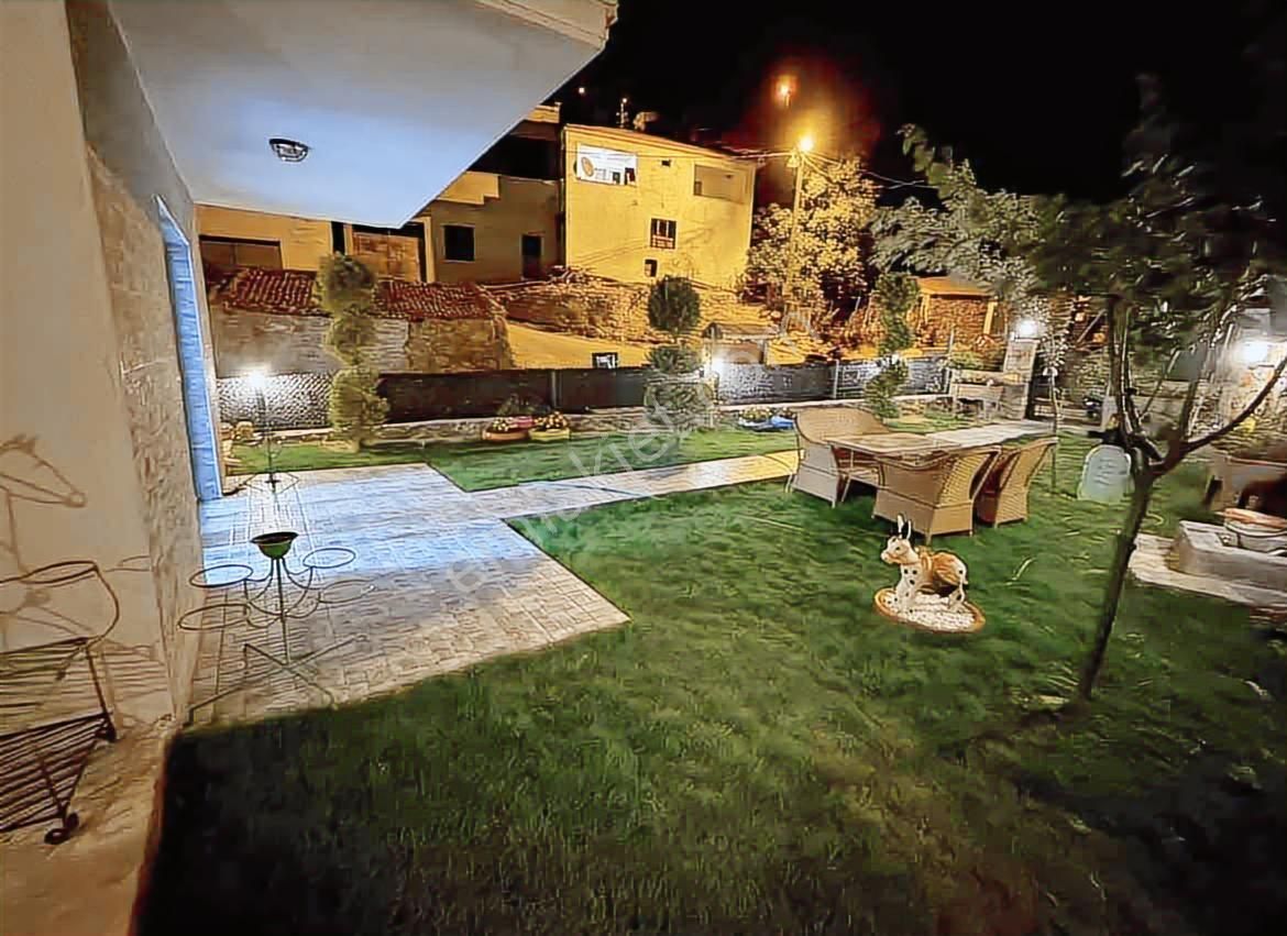 Gömeç'te Satılık 4+2 Teraslı Müstakil Ev