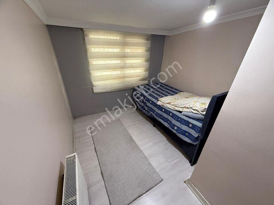 Beylikdüzü Yakuplu Mahallesi Metrobüse 20 Adım Full Eşyalı 2+1 - Görsel 9