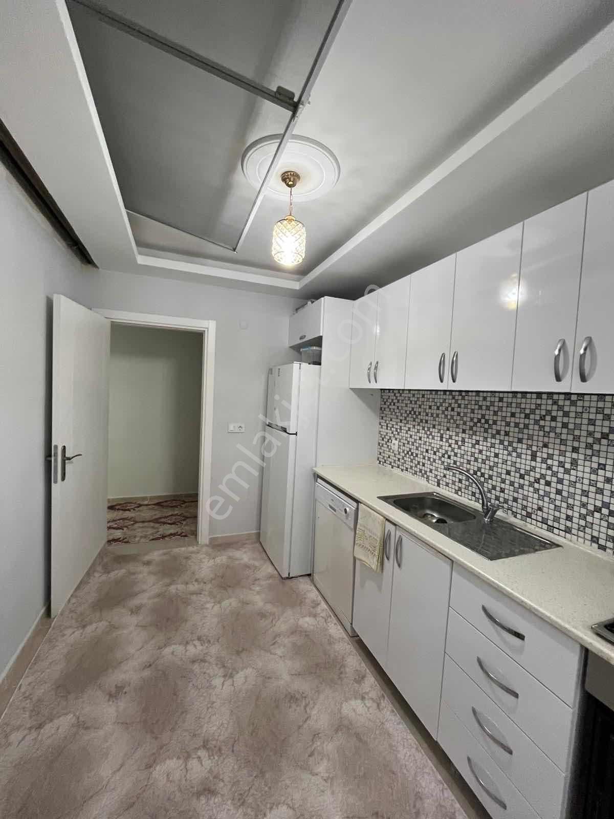 Fevzipaşa Mah. Satılık İskanlı Arakat 2+1 Daire Pazarlık Olur.