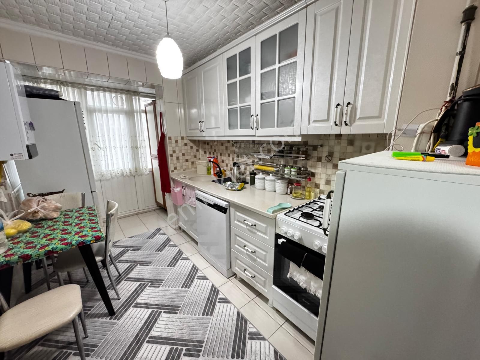 Yunus Emre Cad. Ve Danışment Göbeğe 5 Bina Katta 3+1 Tek Bağımlı - Görsel 11