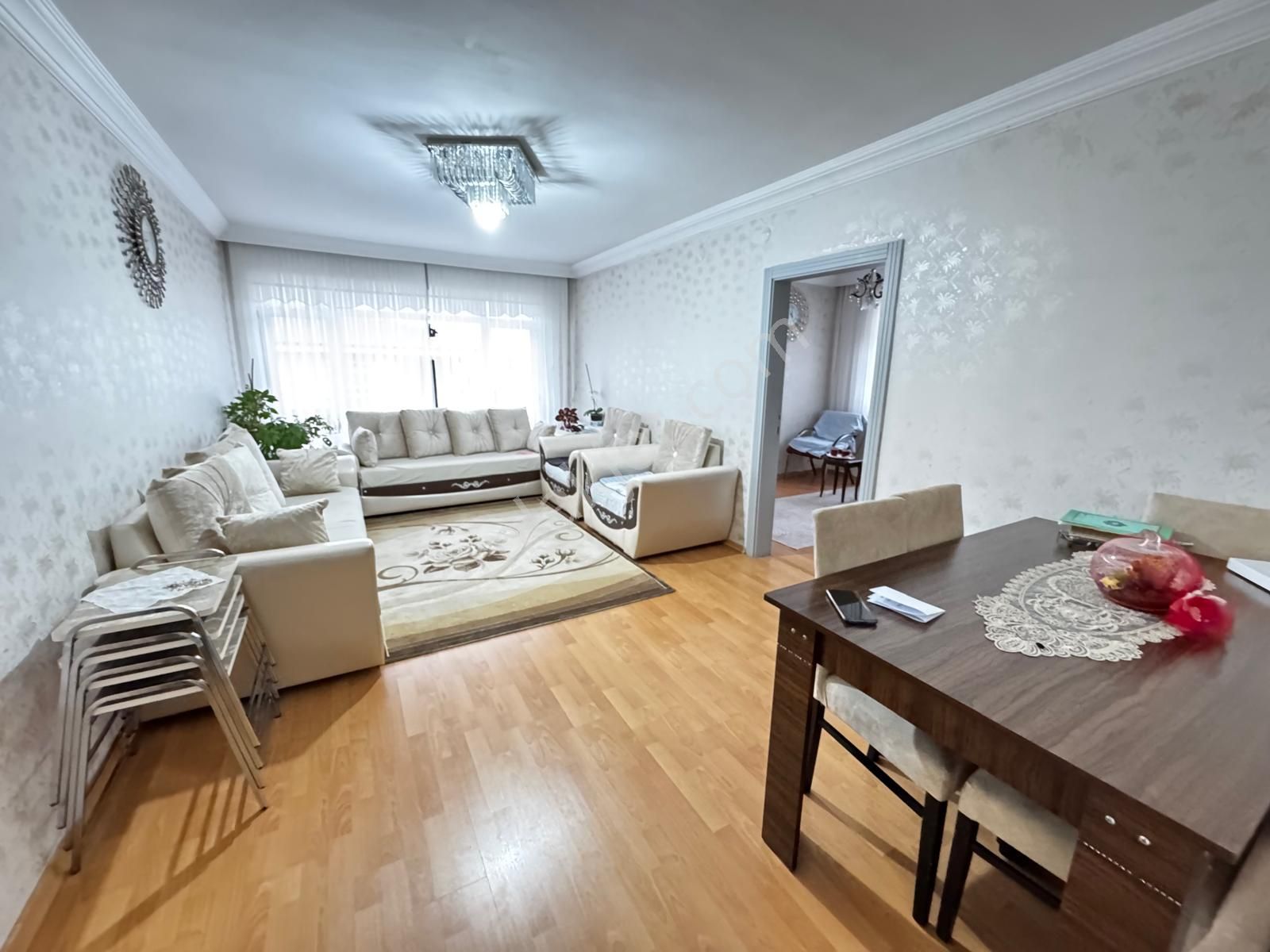 Yunus Emre Cad. Ve Danışment Göbeğe 5 Bina Katta 3+1 Tek Bağımlı - Görsel 3