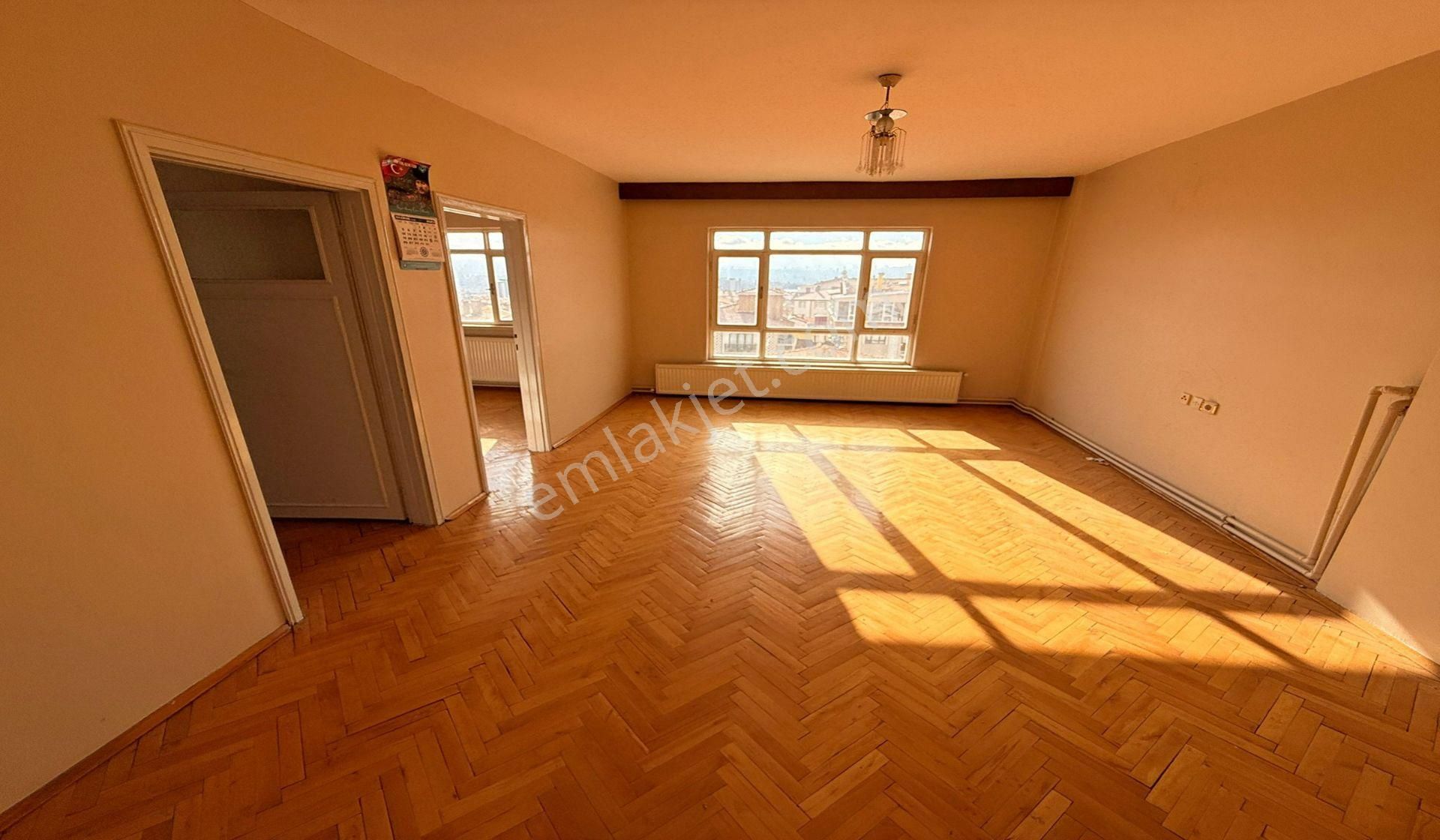 19 Mayıs Dumlupınar Okulu Yakını 3+1 Katta Manzaralı - Görsel 19