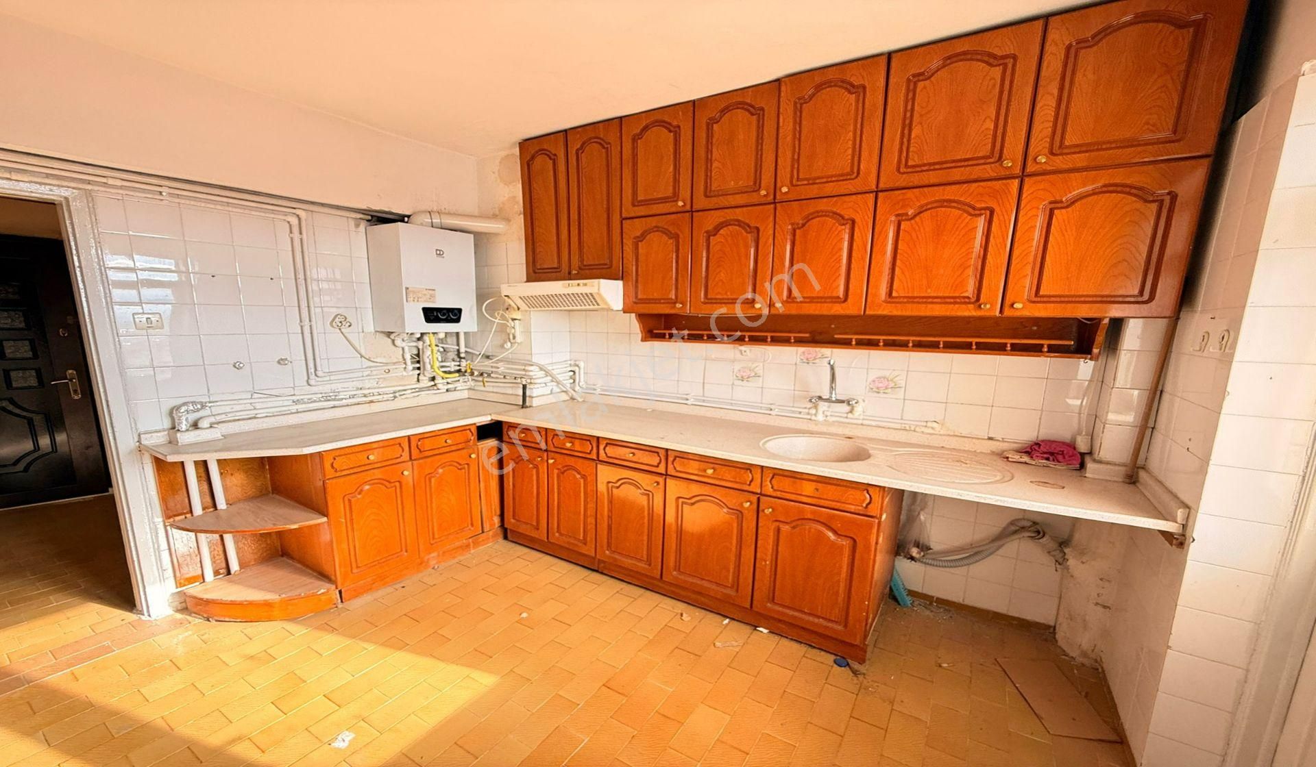 19 Mayıs Dumlupınar Okulu Yakını 3+1 Katta Manzaralı - Görsel 3