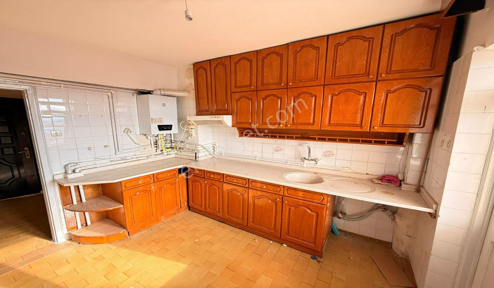 19 Mayıs Dumlupınar Okulu Yakını 3+1 Katta Manzaralı - Görsel 5