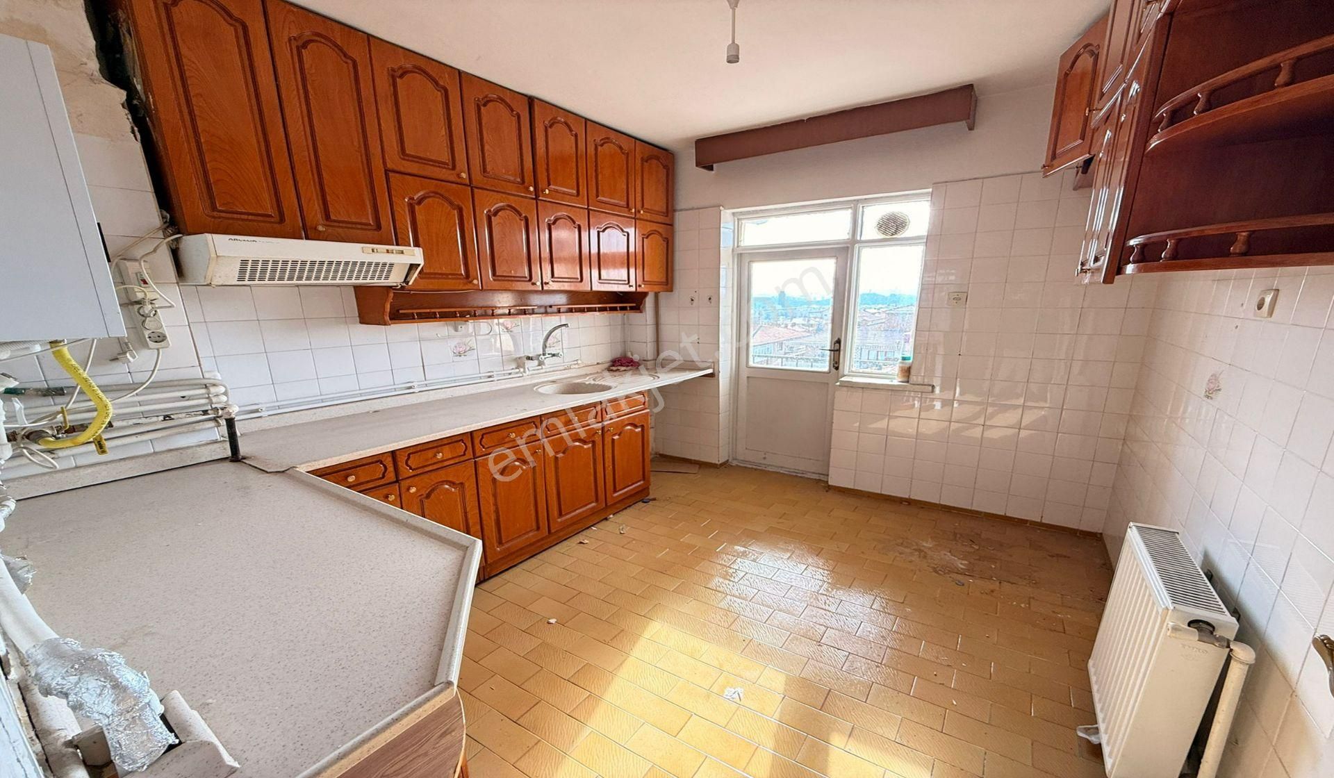 19 Mayıs Dumlupınar Okulu Yakını 3+1 Katta Manzaralı - Görsel 2