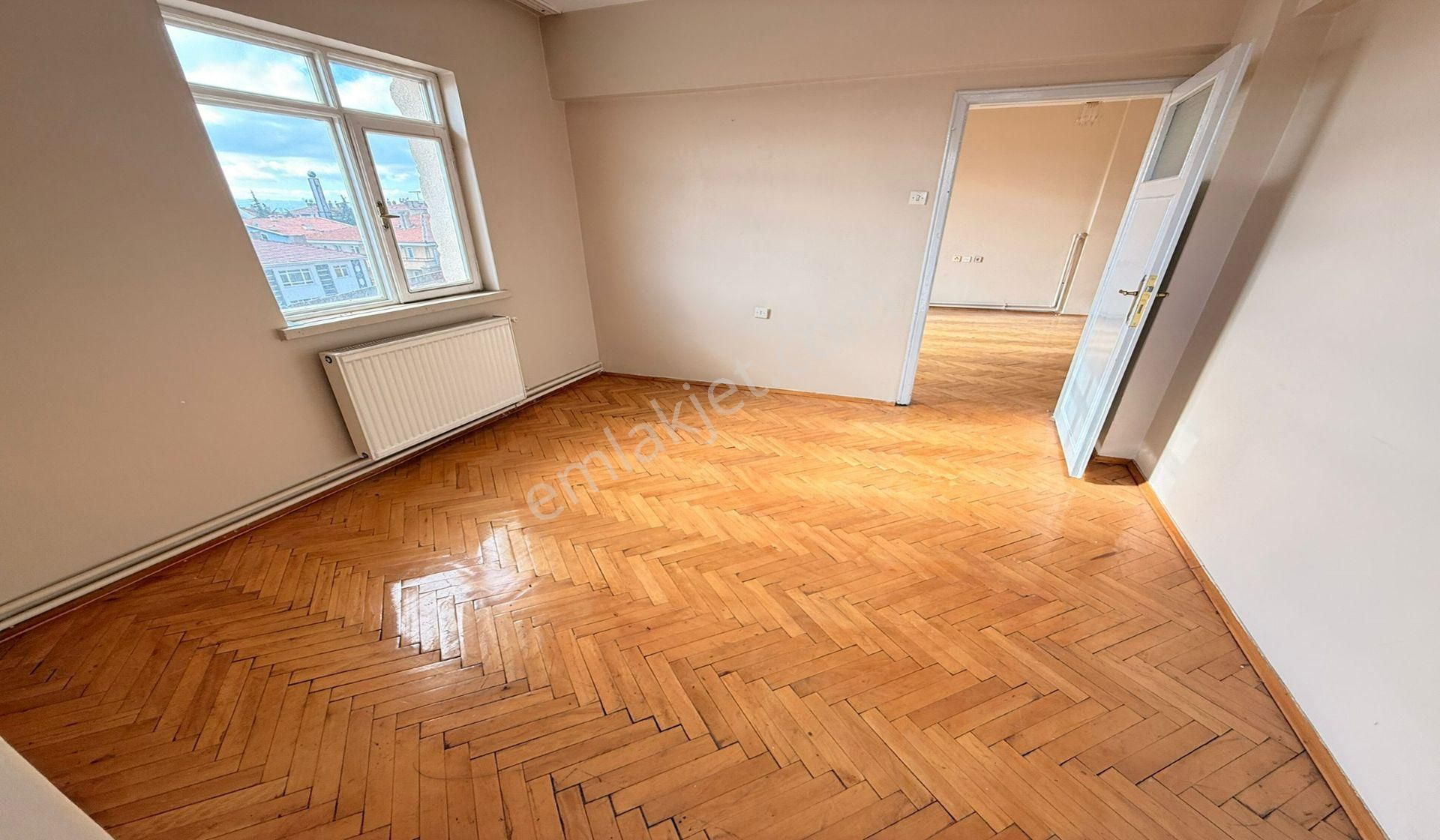 19 Mayıs Dumlupınar Okulu Yakını 3+1 Katta Manzaralı - Görsel 20