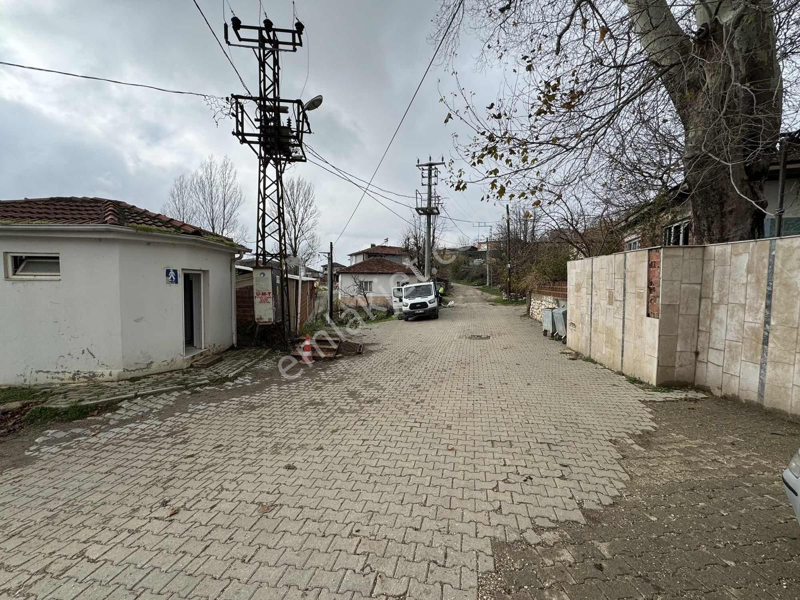 Biens Nilüfer Korubaşında Arsa- 848m² - Görsel 2