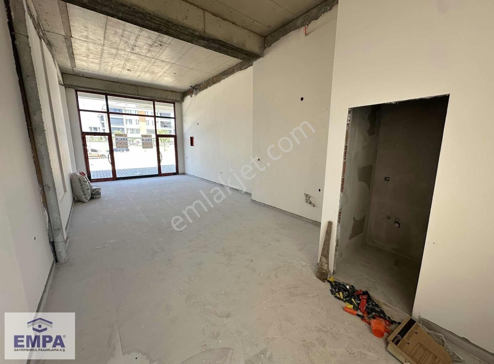 Empa'dan Aşağısöğütönü Mah. 60m² 3 Adet Kiralık Dükkan - Görsel 10