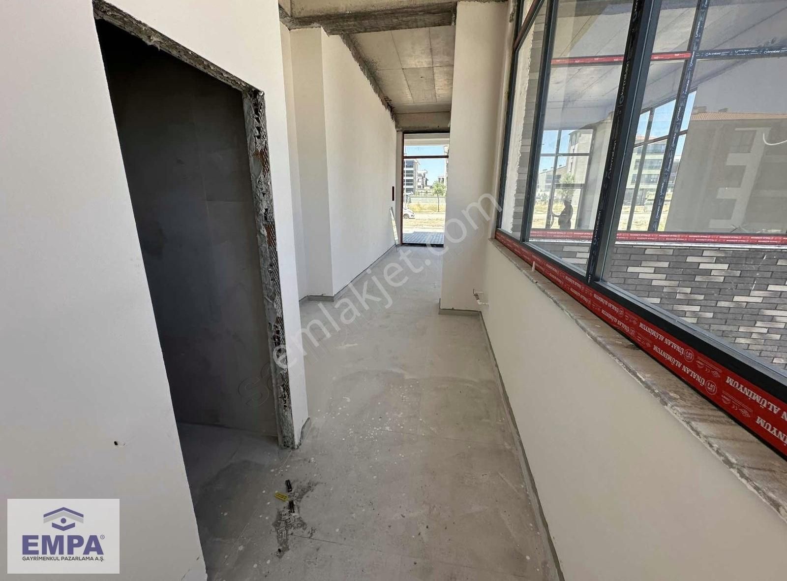 Empa'dan Aşağısöğütönü Mah. 60m² 3 Adet Kiralık Dükkan - Görsel 5