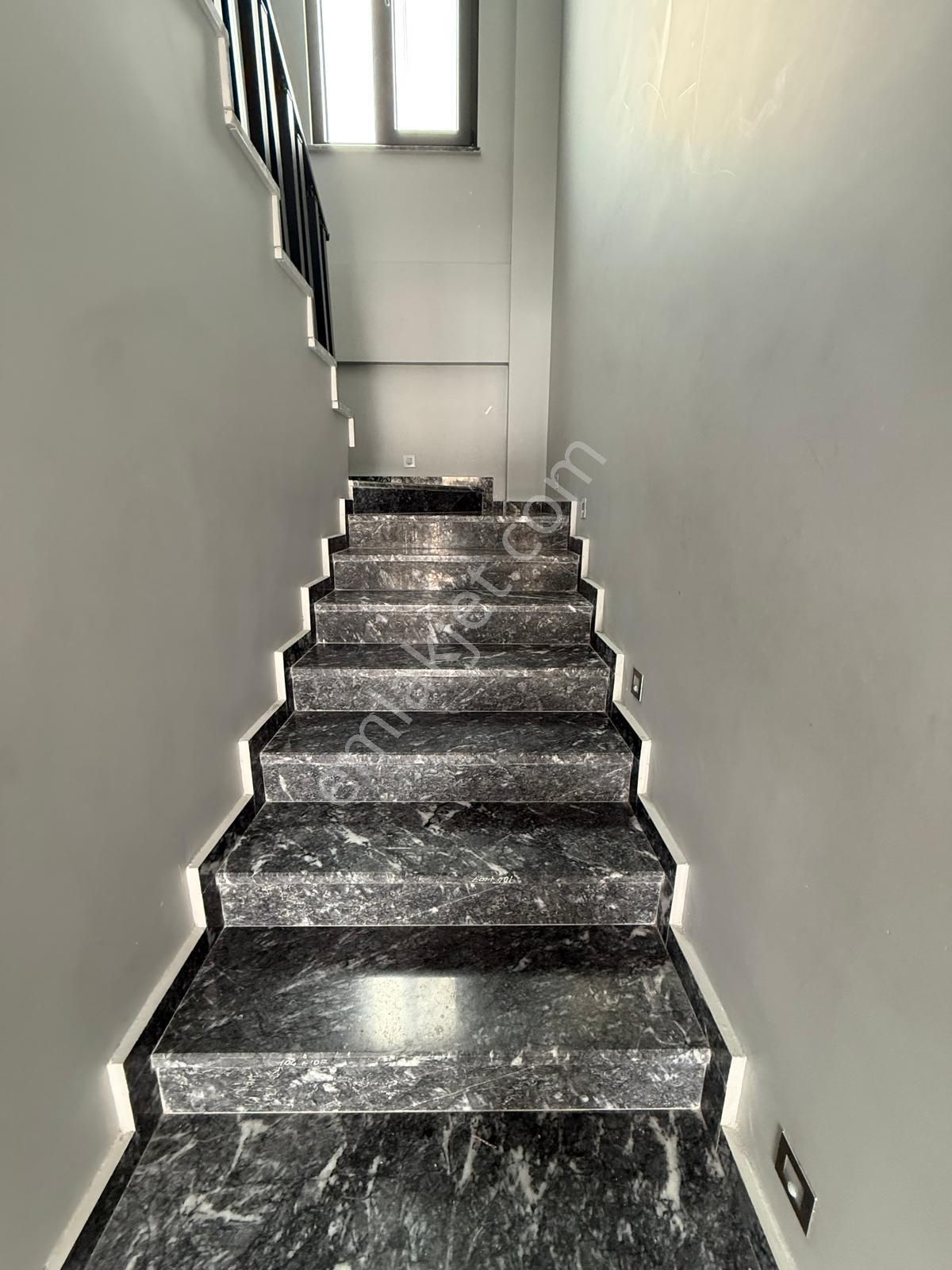 Kazukoğlu Mh.müstakil Bahçeli Kiralık Lüks 4+1 Villa - Görsel 21