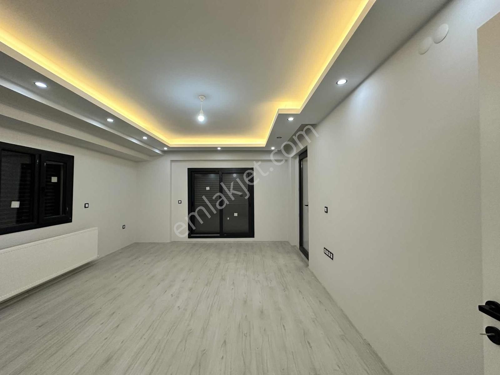 Torbalıda Geniş Kullanışlı Yüksek Kredili Daire - Görsel 26