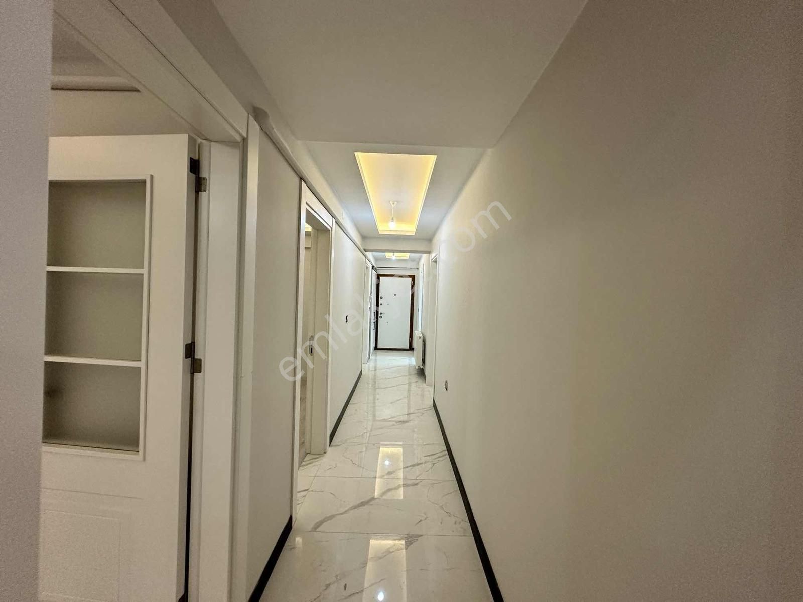 Torbalıda Geniş Kullanışlı Sıfır Daire - Görsel 8