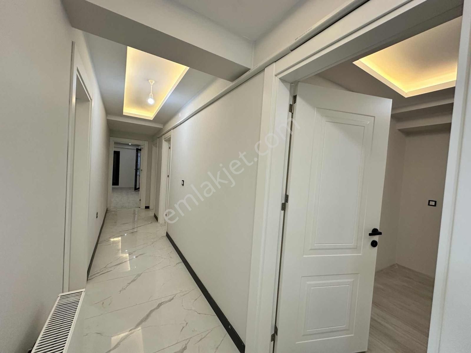 Torbalıda Geniş Kullanışlı Yüksek Kredili Daire - Görsel 4
