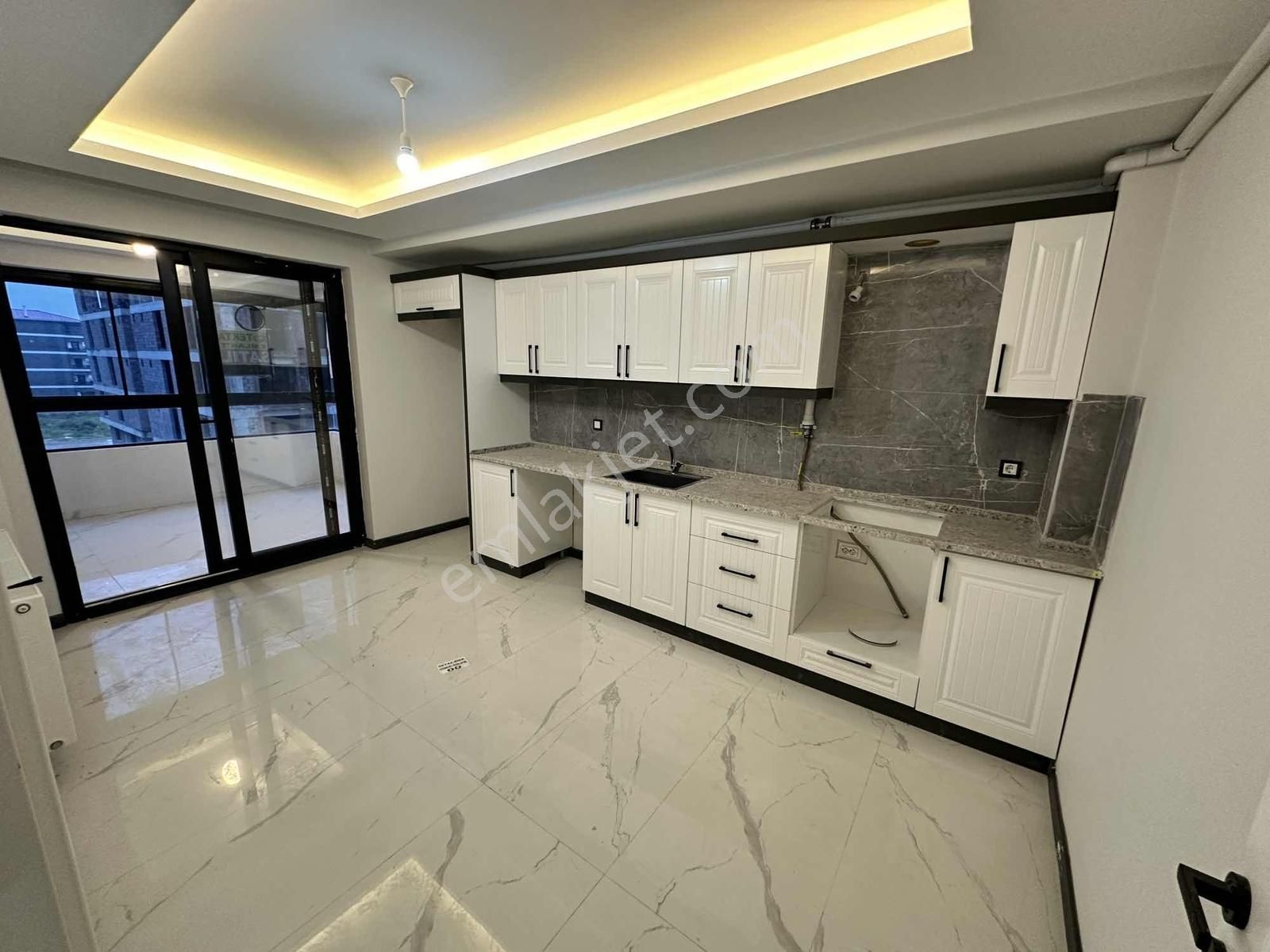 Torbalıda Geniş Kullanışlı Yüksek Kredili Daire - Görsel 24