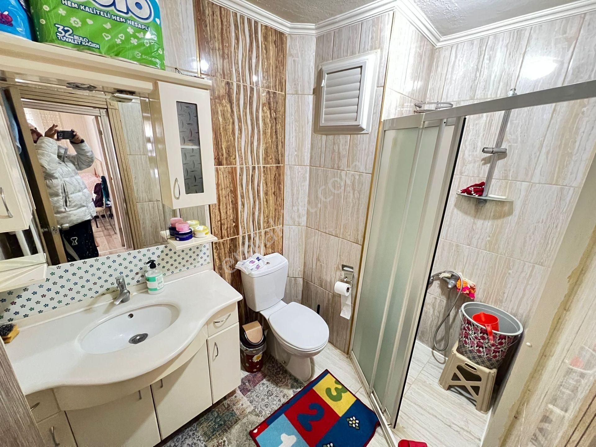 Sakızağacı Caddesi 1.kat 3+1 Ön Cephe Geniş Bağımsız Cam Balknlu - Görsel 13