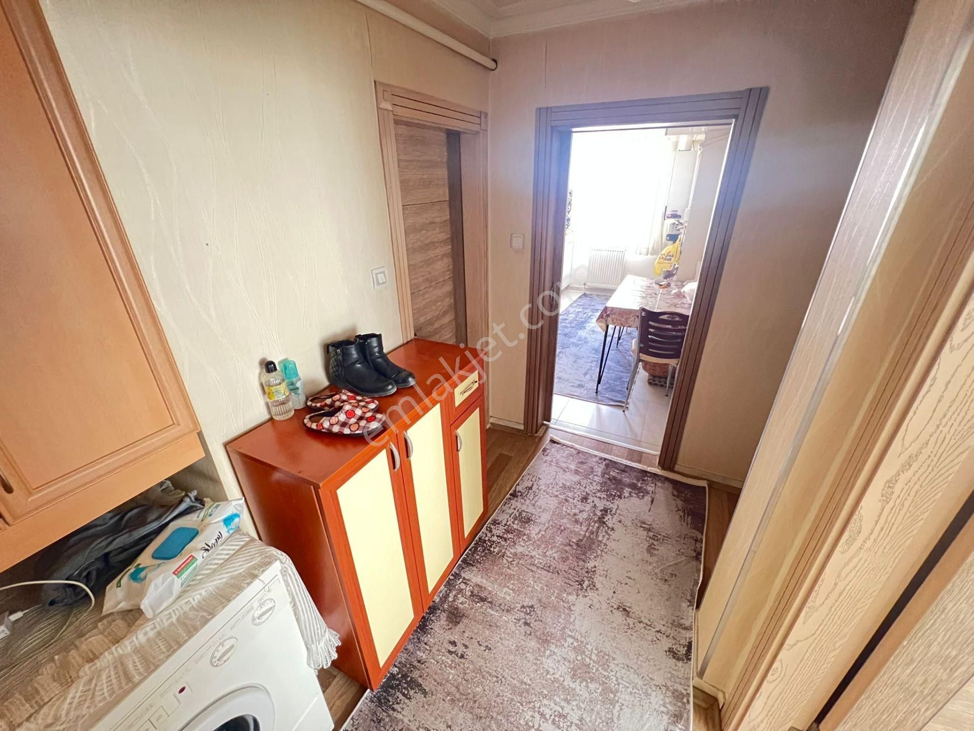 Sakızağacı Caddesi 1.kat 3+1 Ön Cephe Geniş Bağımsız Cam Balknlu - Görsel 24