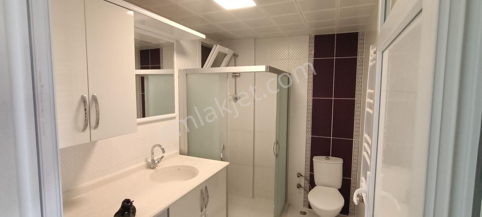 İzmir Bornova İnönüde Değerli Konumda Geniş 3+1 Satılık Daire - Görsel 16