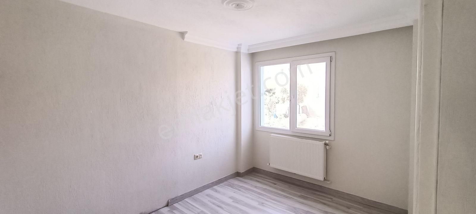 İzmir Bornova İnönüde Değerli Konumda Geniş 3+1 Satılık Daire - Görsel 18