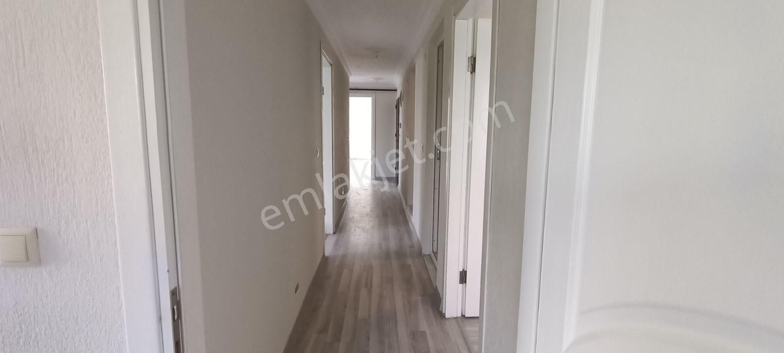 İzmir Bornova İnönüde Değerli Konumda Geniş 3+1 Satılık Daire - Görsel 15