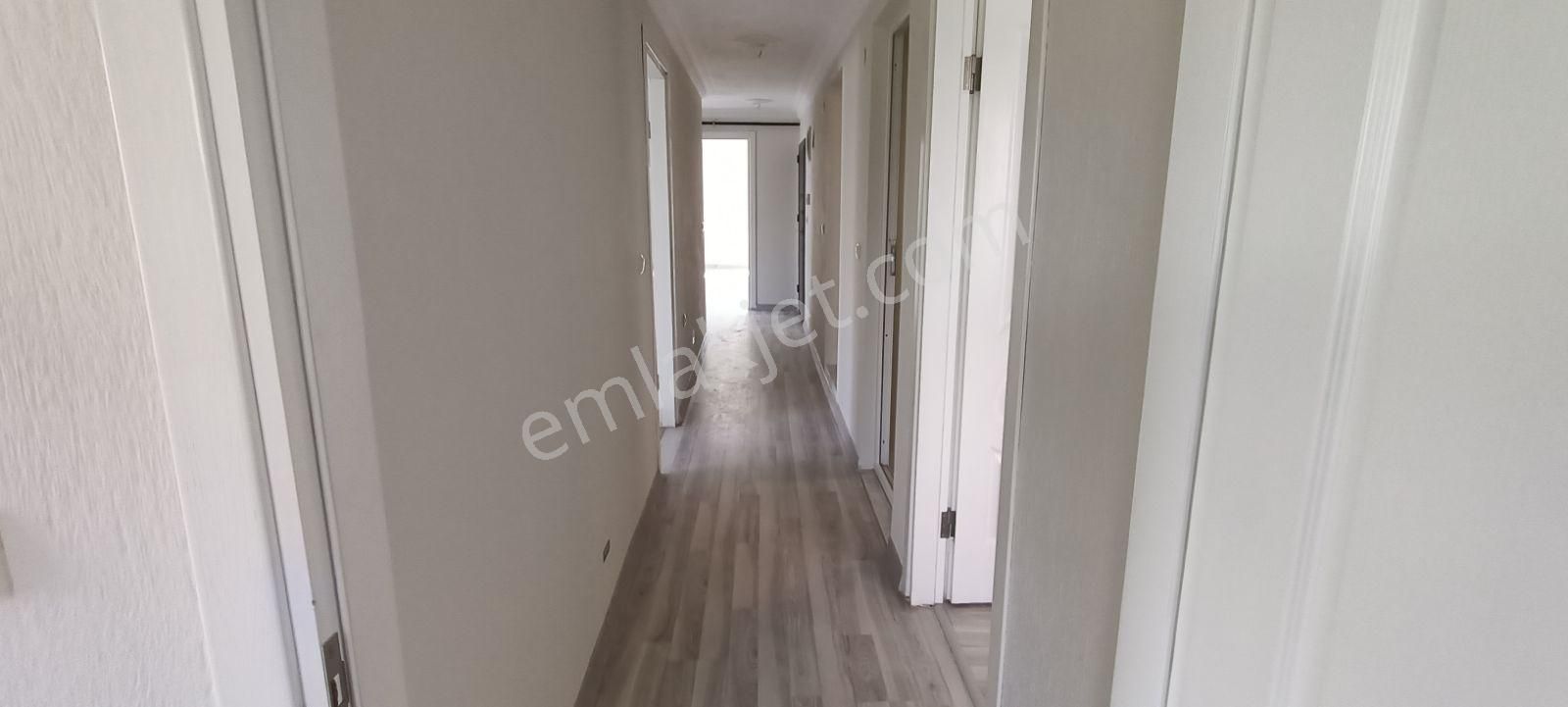 İzmir Bornova İnönüde Değerli Konumda Geniş 3+1 Satılık Daire - Görsel 14