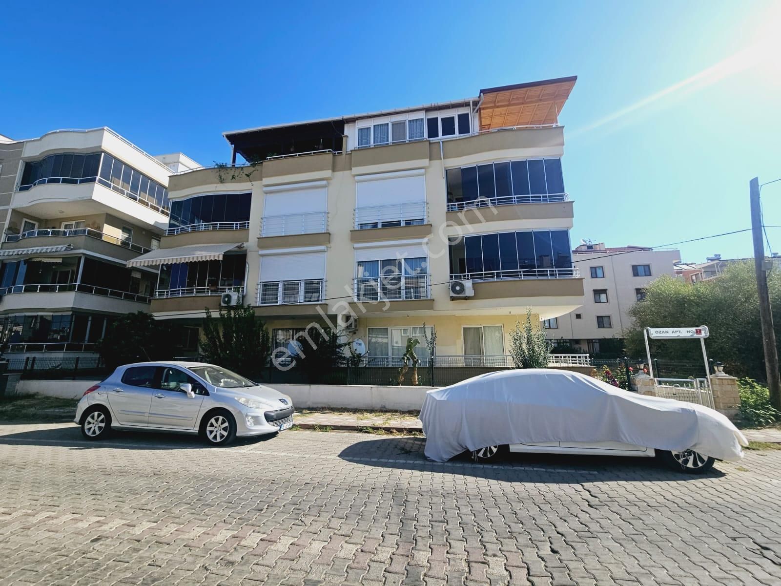 Cantan Emlaktan Akçay Altınkum'da Denize 300m 2+1 Yüksek Giriş Lüks Daire