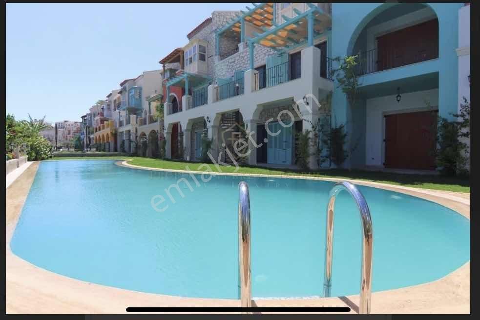Çeşme Alaçatı Port Yakını Deniz Manzaralı Satılık 1+1 Loft Daire - Görsel 20