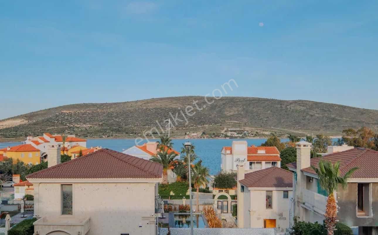 Çeşme Alaçatı Port Yakını Deniz Manzaralı Satılık 1+1 Loft Daire - Görsel 12