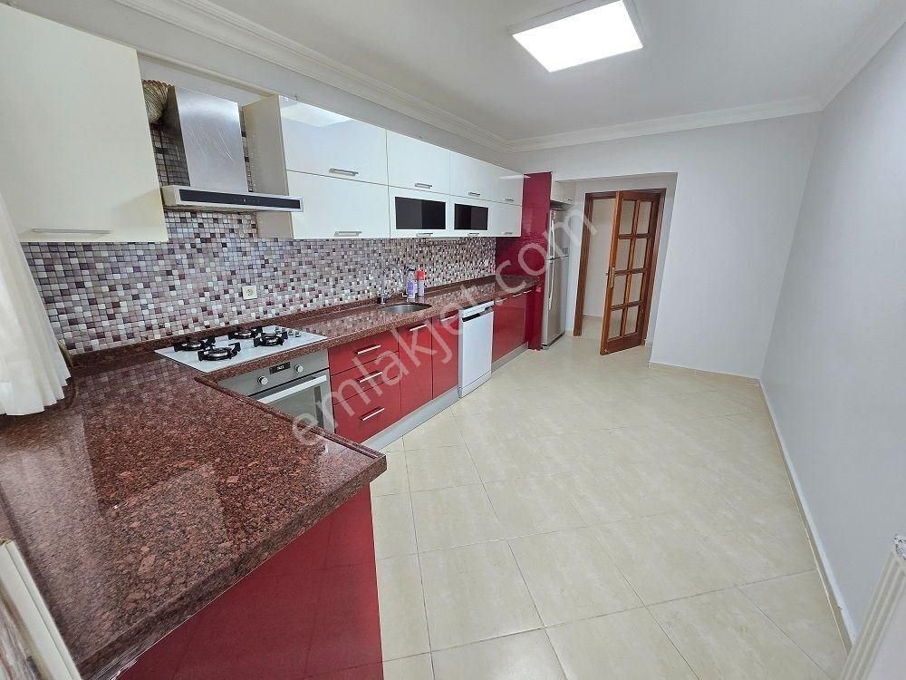 Beylikdüzü Adnan Kahveci 3+1=190m2 Kiralık Daire Güvenlikli Site - Görsel 8