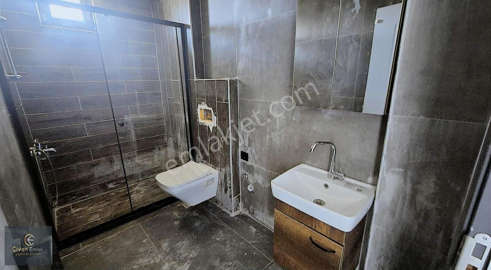 Civandan Toplukonutta Deniz Manzaralı Yerden Isıtma Satılık 1+1 - Görsel 6