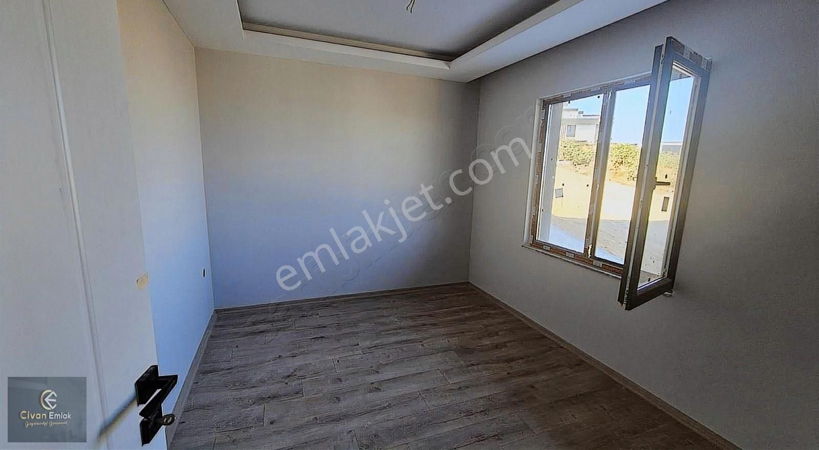 Civandan Toplukonutta Deniz Manzaralı Yerden Isıtma Satılık 1+1 - Görsel 12