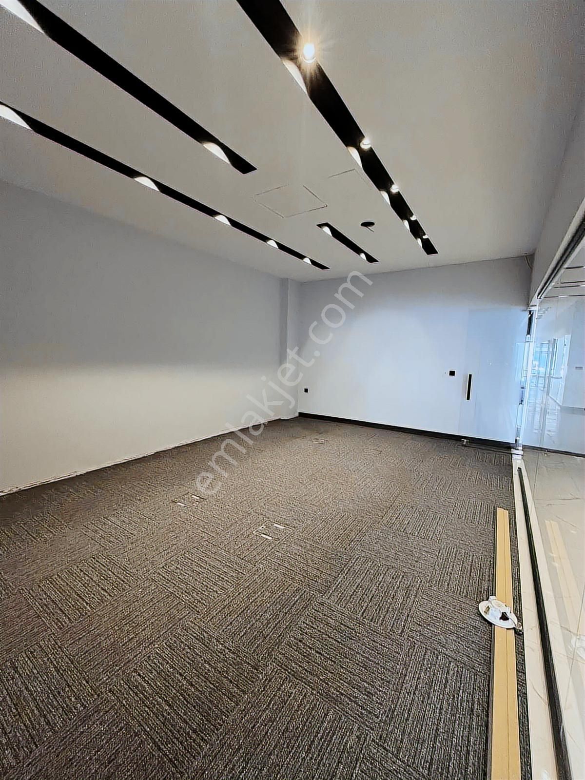Bornovada İçi Full Yapılı Kdv Avantajlı Kiralık Dükkan - Görsel 17