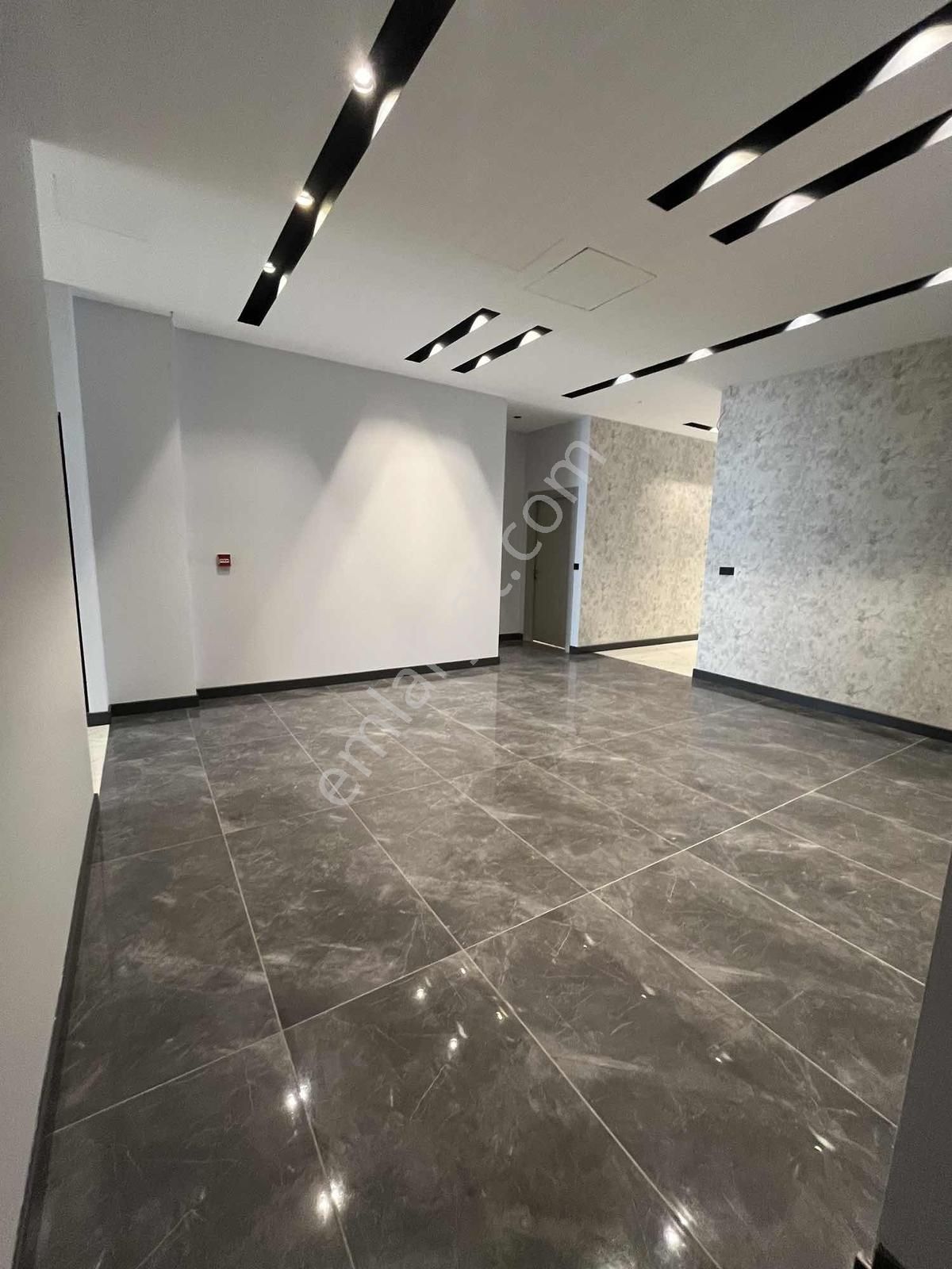 Bornovada İçi Full Yapılı Kdv Avantajlı Kiralık Dükkan - Görsel 22