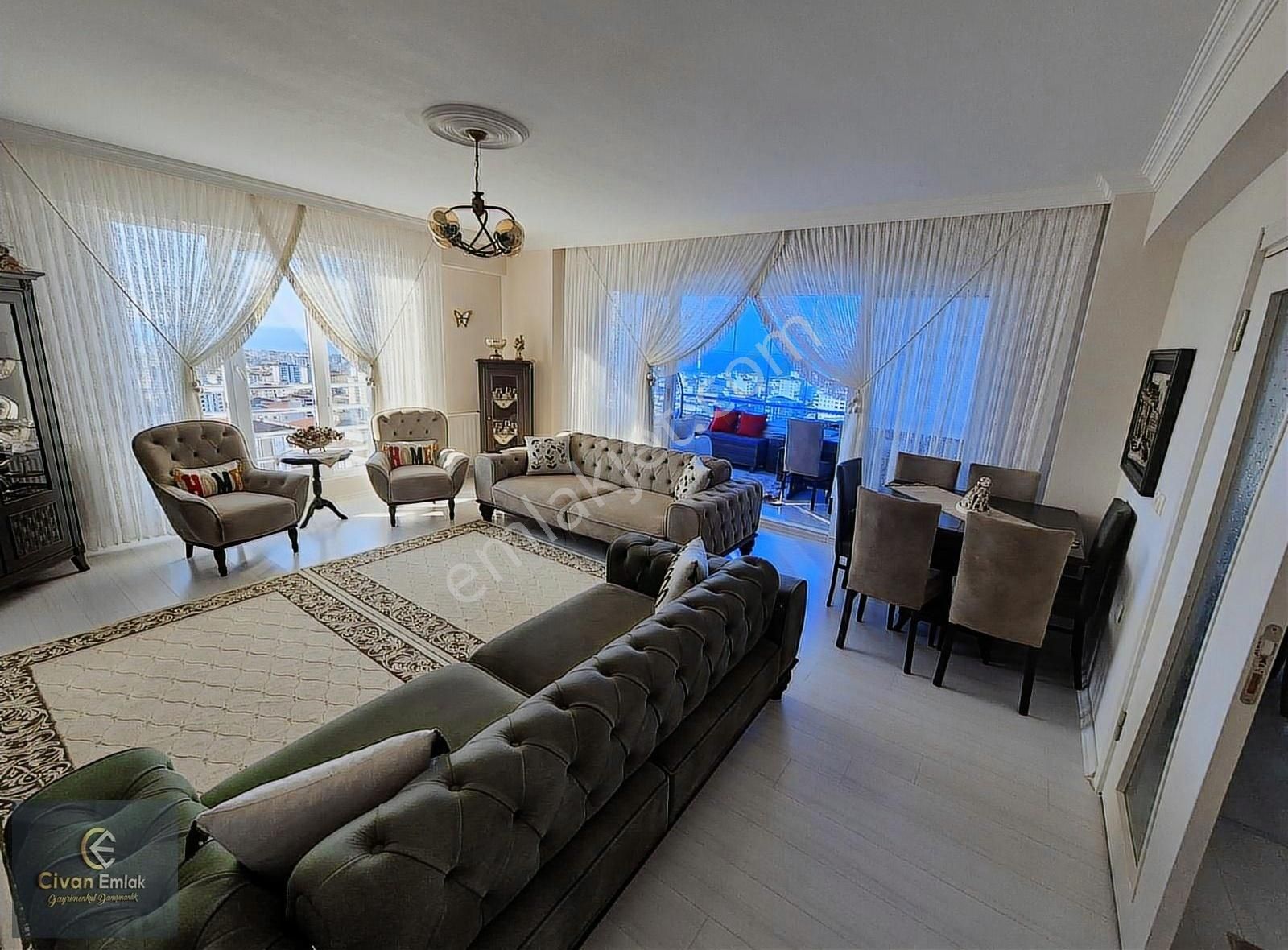 Civandan Balaçta Full Deniz Manzaralı 185 M2 Satılık 3,5+1 - Görsel 16